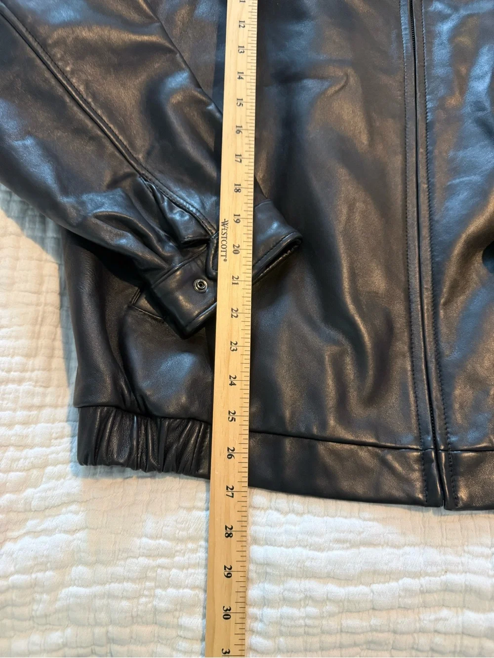 Jos. A. Bank Men's Black Leather Zip-Front Bomber Jacket NWOT 1335